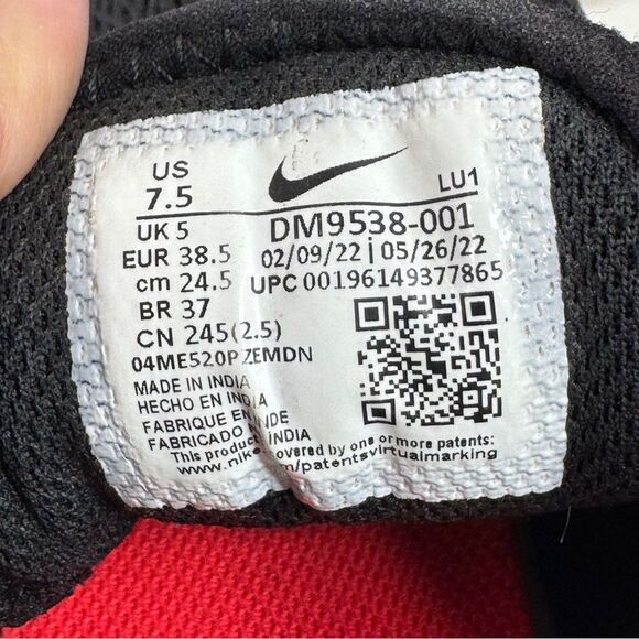 Nike Air Max SYSTM Black White Running Shoes Sneakers Women 7.5 DM9538-001 - Picture 10 of 12